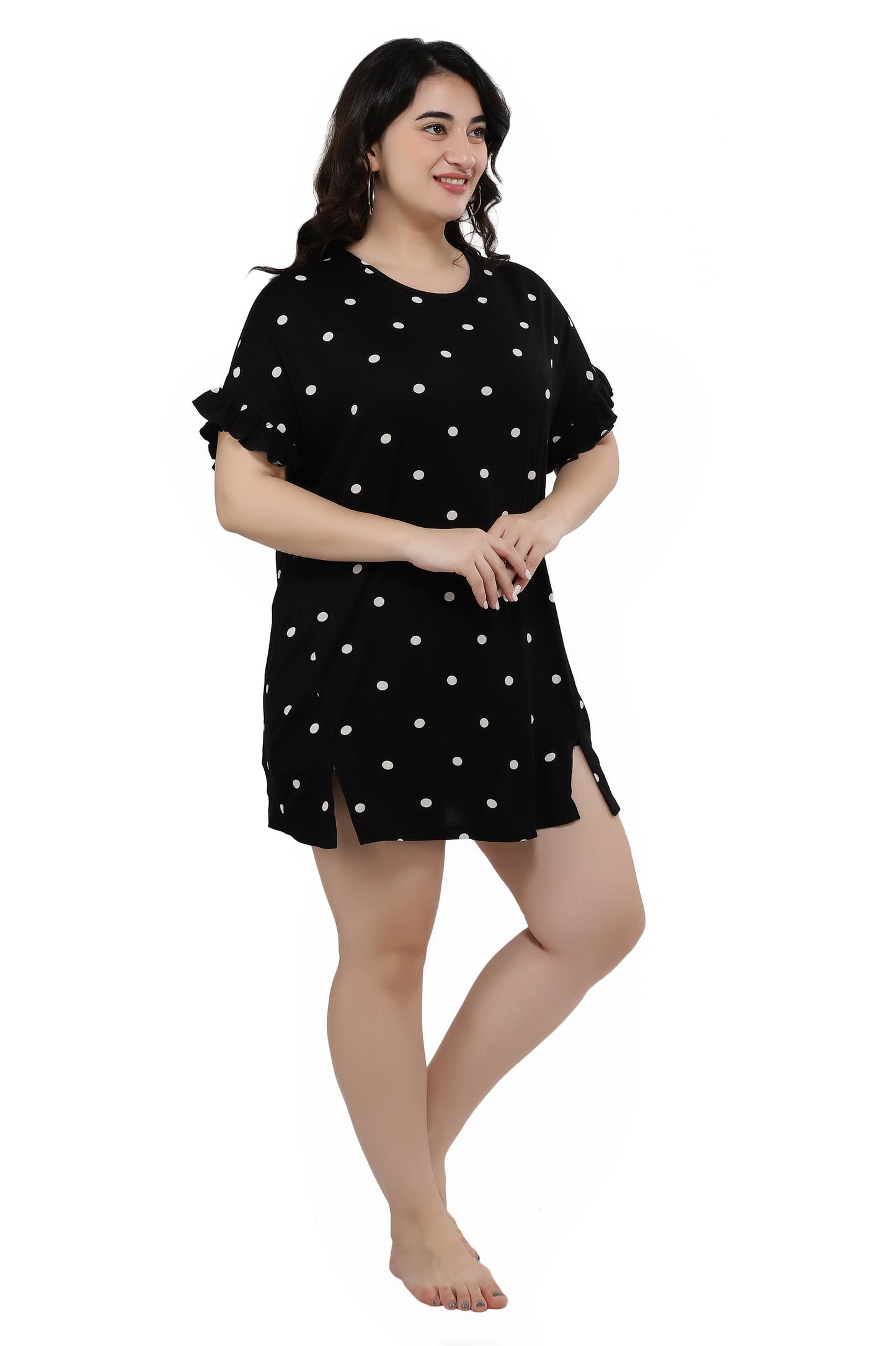 NUEVOSDAMAS Women Black Polka Dot Half Sleeve Over Size Tshirts