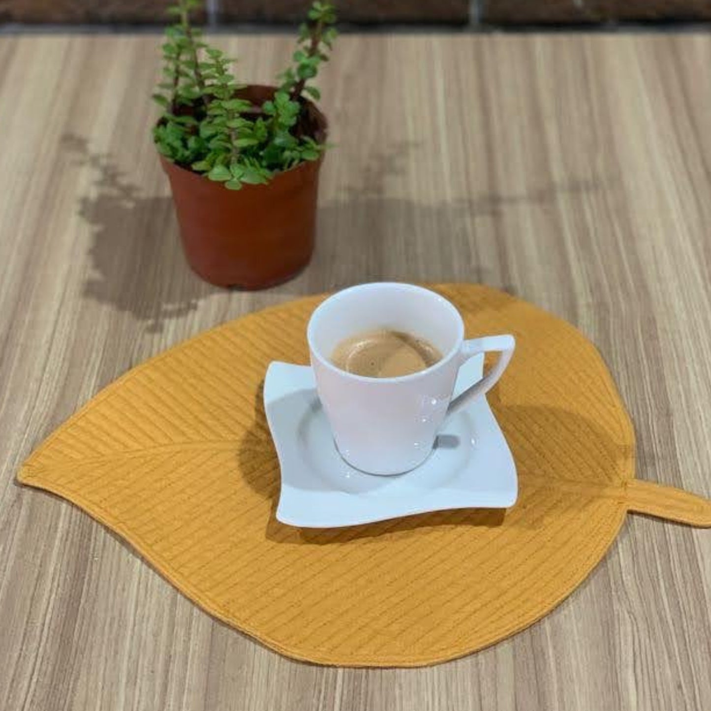 Heat Resistant Leaf Shape Table Placemat (Pack of 3 pcs) - Green/Yellow/Rust