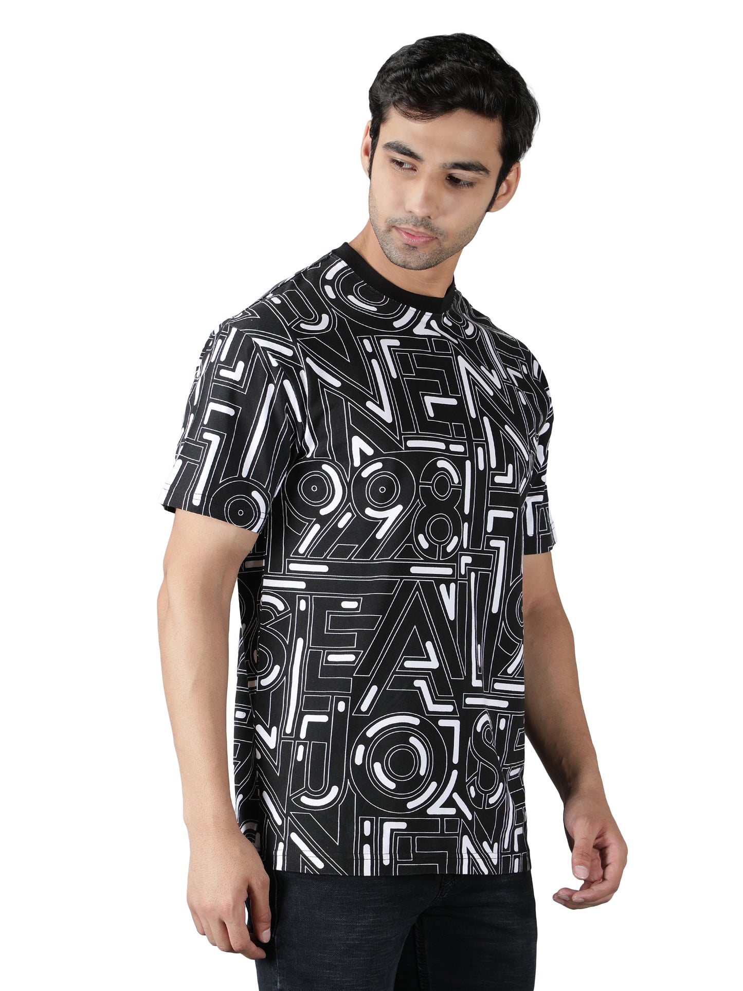 NUEVOSPORTA Men's Cotton Graphic Printed Black T-Shirt